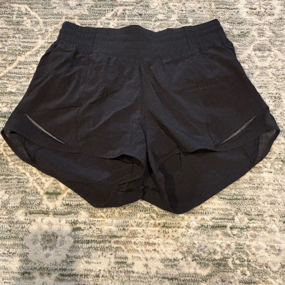 Lululemon Black Low Rise Hotty Hot Shorts